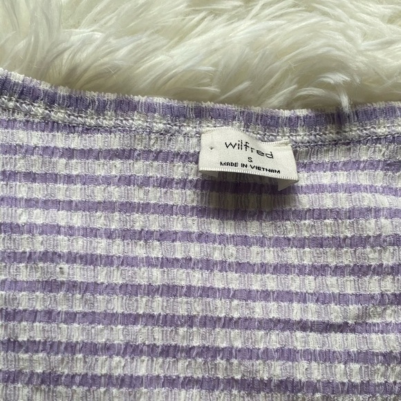 Aritzia Wilfred Yacht T-Shirt in Lavender / White - Picture 5 of 8